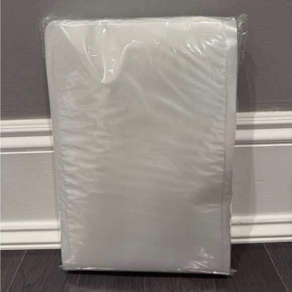 Other - NWT Kitchen Food Storage 8 x 12 Vacuum Seal Bags- 100 bags